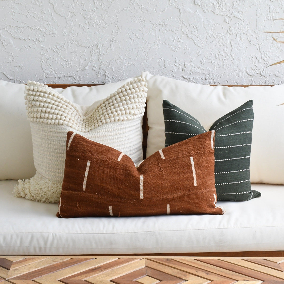 SPIL Brown Lumbar Set